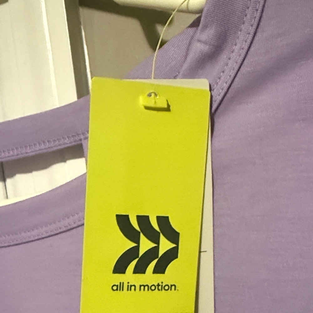 All in Motion Lavender Long Sleeve Top NWT Size Medium - Picture 2 of 4